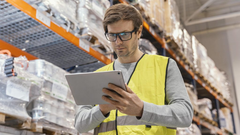 Comment l’intelligence artificielle peut améliorer la gestion des stocks ?